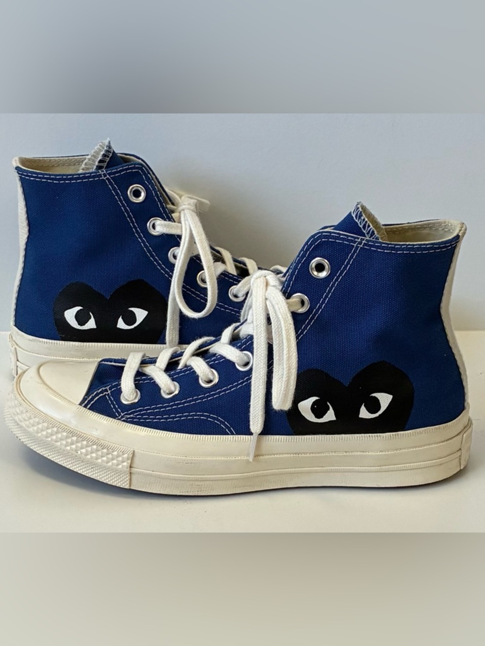 COMME DES GARÇONS PLAY CONVERSE Sz 7 Women’s Sz 5 men’s blue